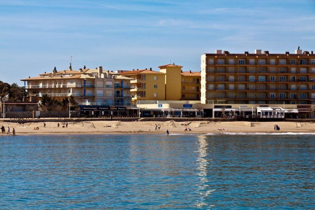 Apartamento Pie De Playa-Wifi Free L' Escala Buitenkant foto