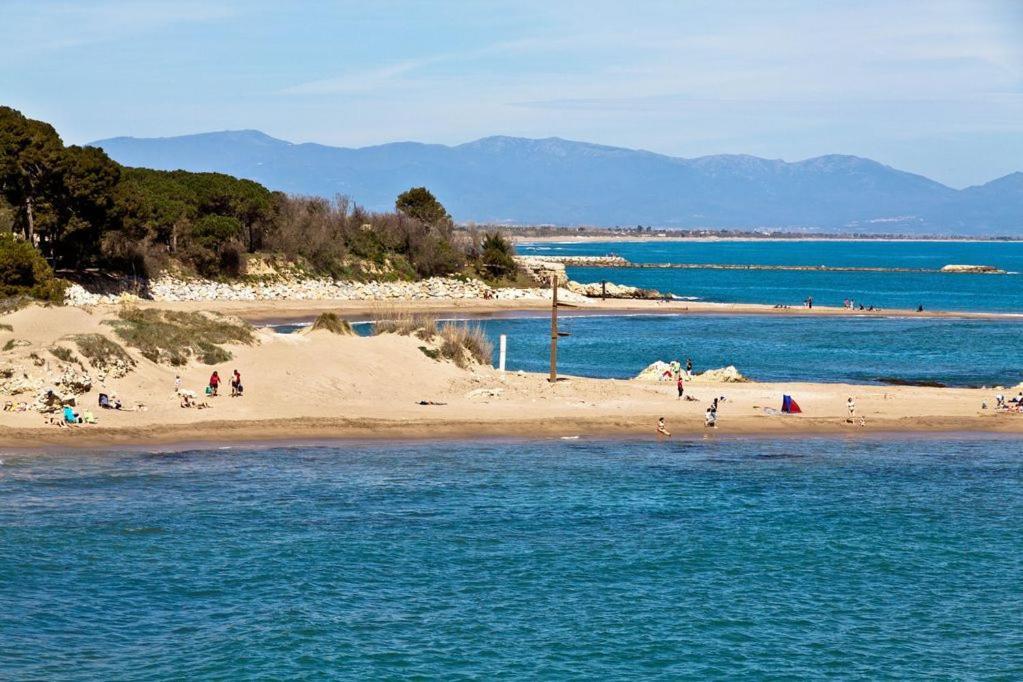 Apartamento Pie De Playa-Wifi Free L' Escala Buitenkant foto